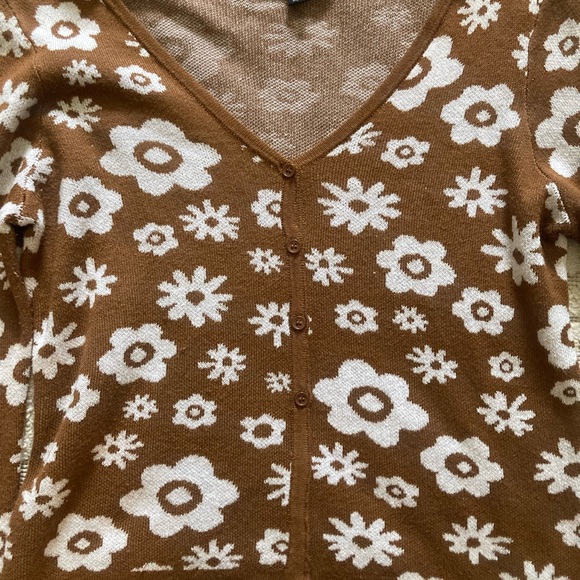 Social Scene Brown and White Floral Cardigan Sweater - Picture 3 of 7